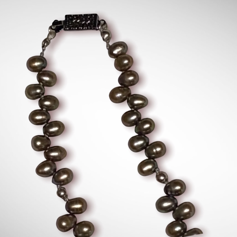 Hand Crafted Dove Gray Rice Freshwater Pearl Choker Necklace Authentic Silk - Picture 5 of 7